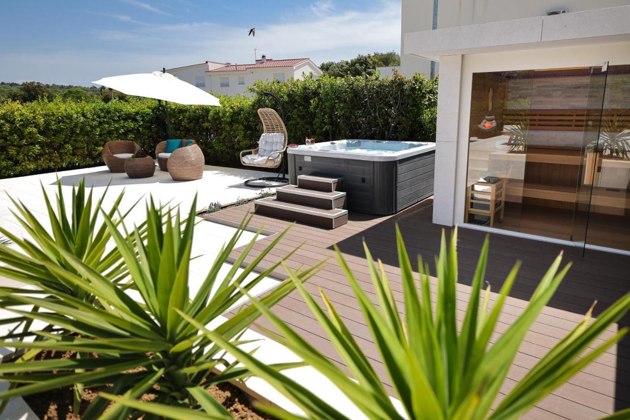 Villa Pino With Pool, Sauna & Jacuzzi Petrcane Exteriör bild