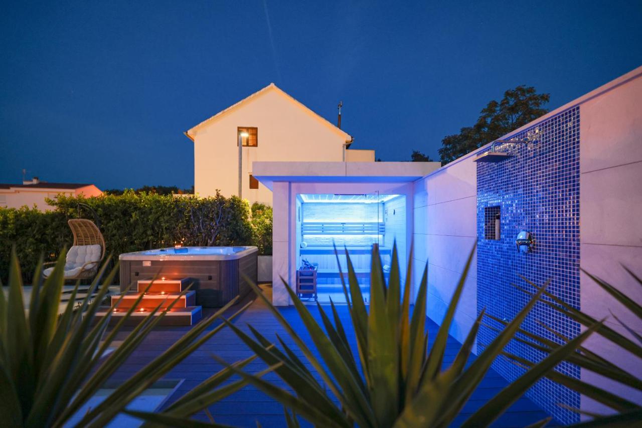 Villa Pino With Pool, Sauna & Jacuzzi Petrcane Exteriör bild